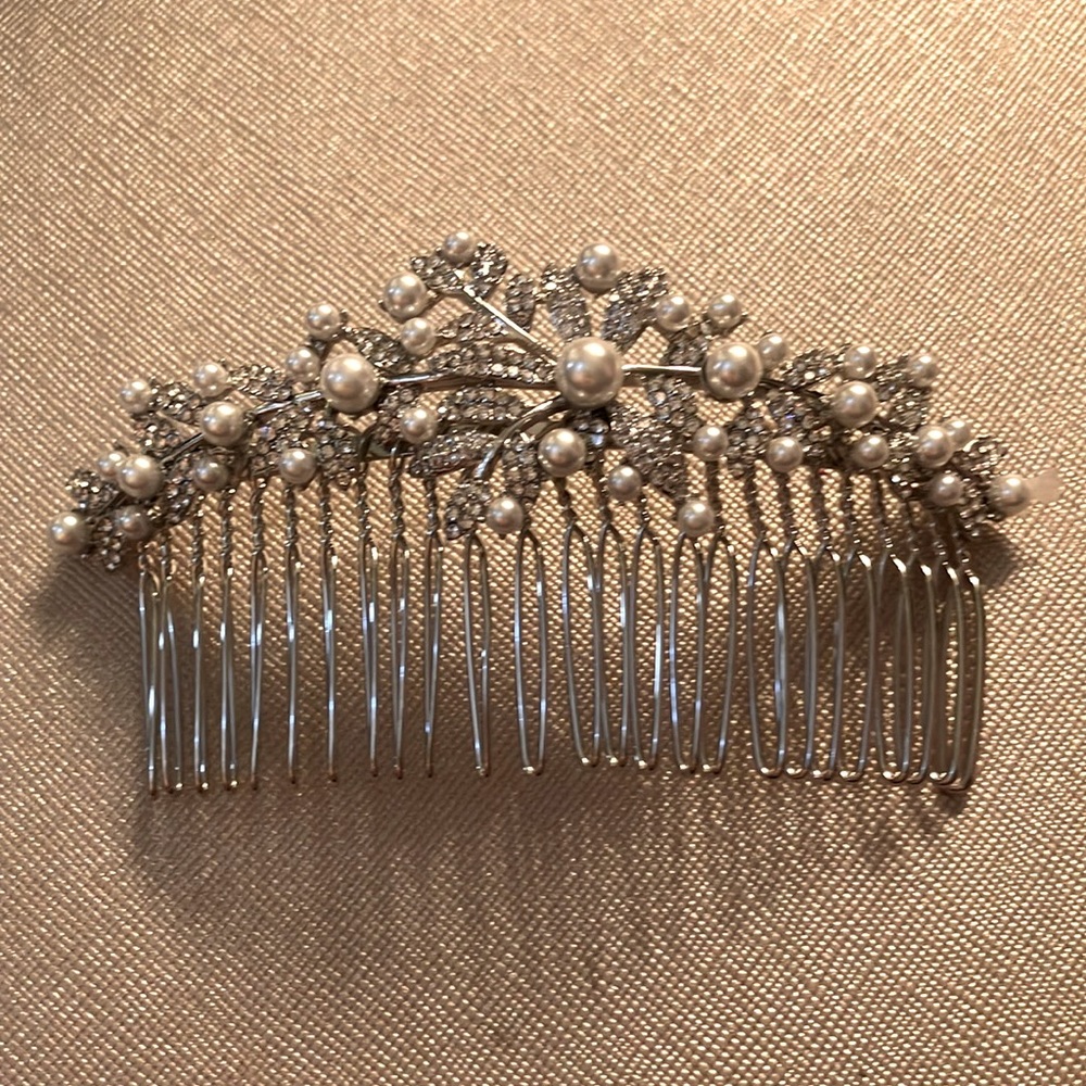Fine silver plated hair piece